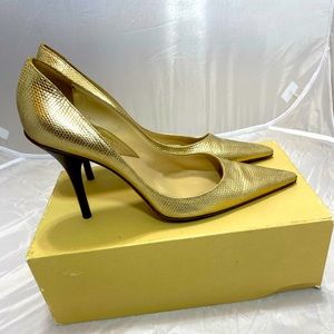 🌟🌟Michael Kors 🌟🌟gold pumps 8 1/2 M
